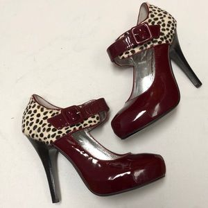 Naughty Monkey size 6.5 patent heels